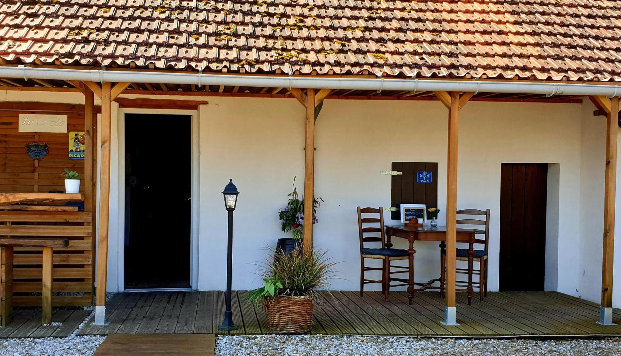 Le Heron Pourpre B&B gastronomique Cronat Extérieur photo