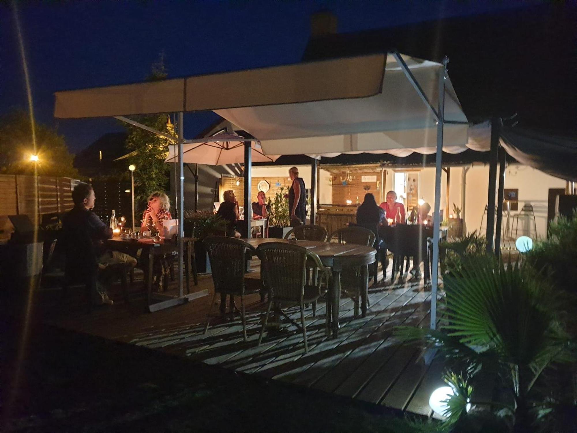 Le Heron Pourpre B&B gastronomique Cronat Extérieur photo