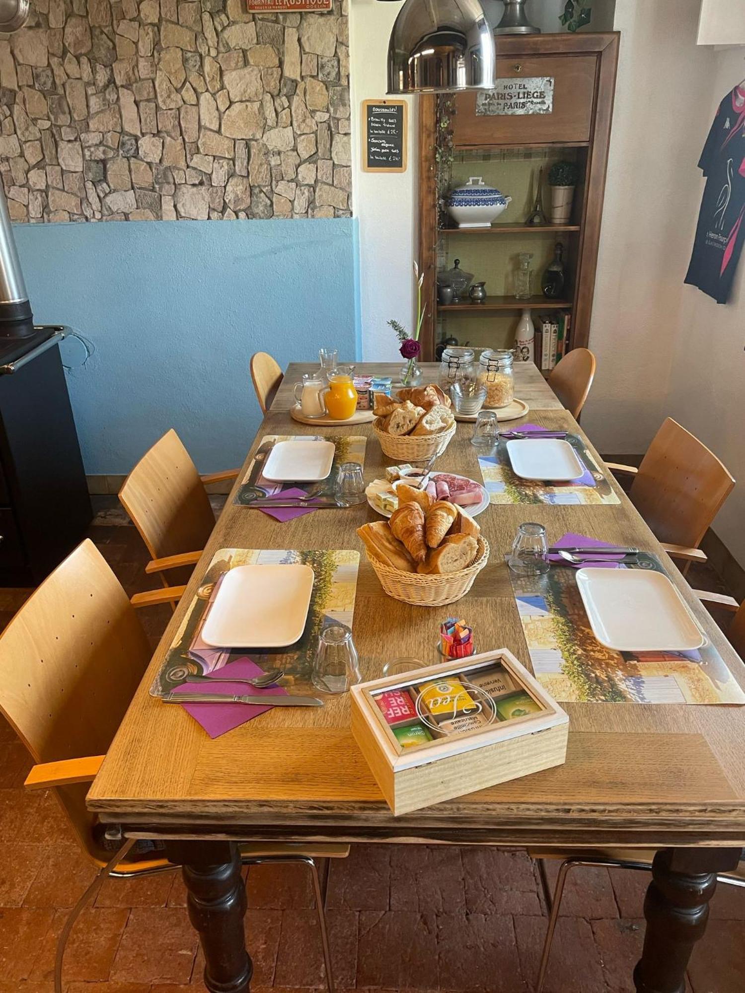 Le Heron Pourpre B&B gastronomique Cronat Extérieur photo